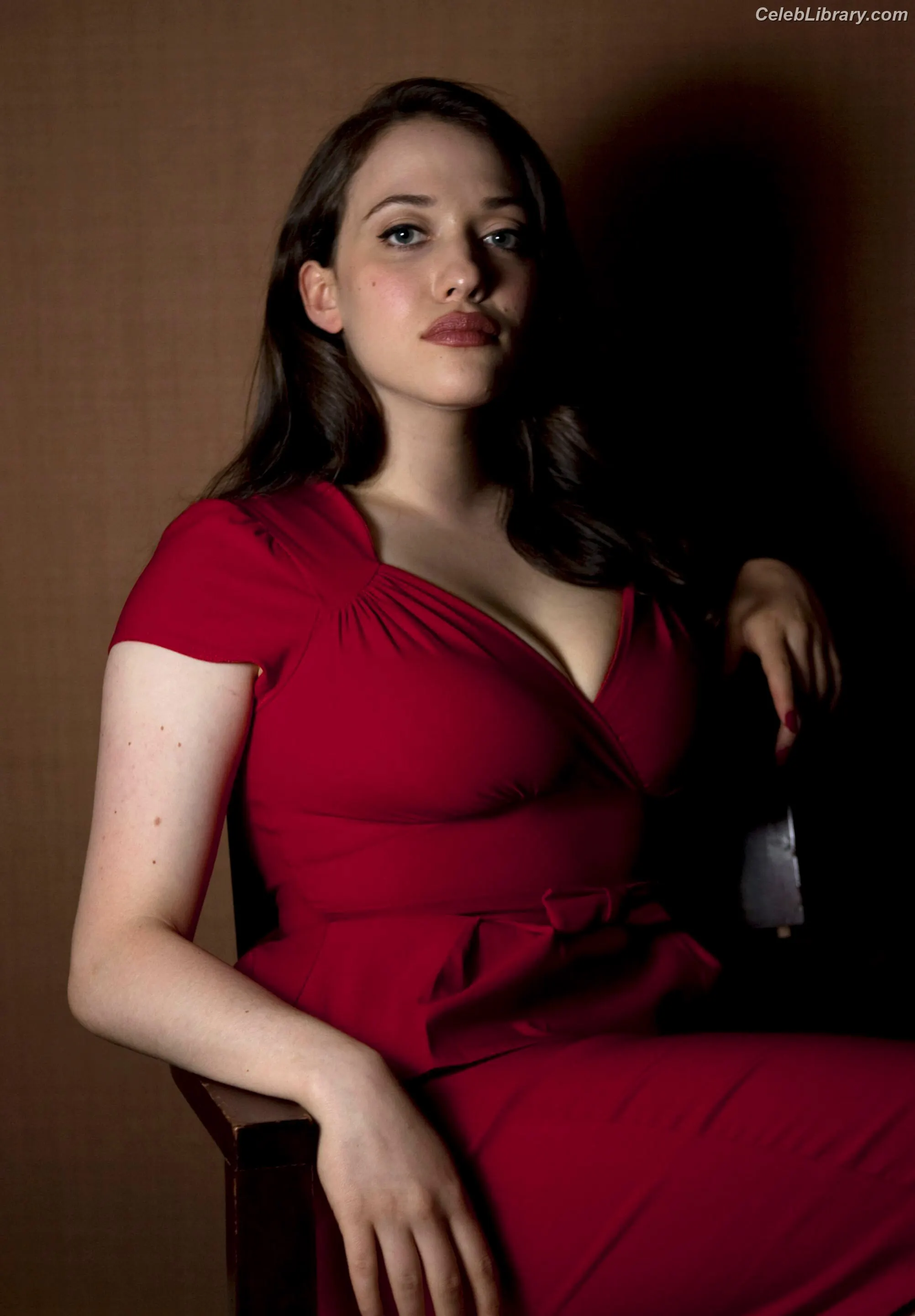 Kat Dennings photo 8 of 458