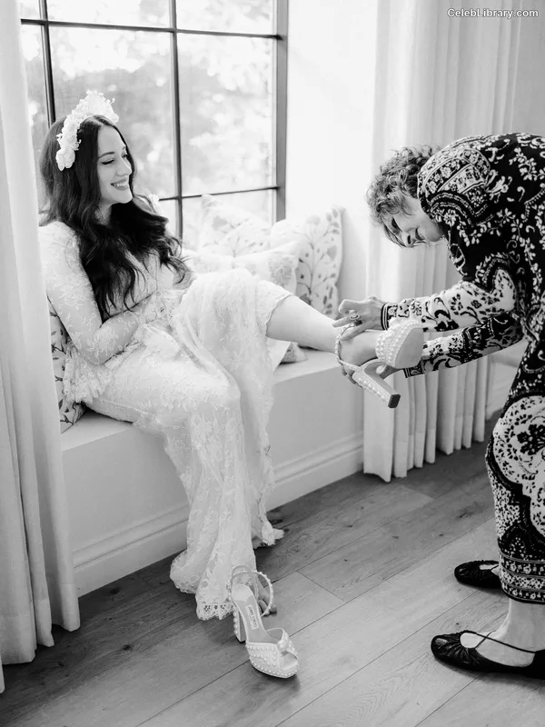 Kat Dennings photo 6 of 454