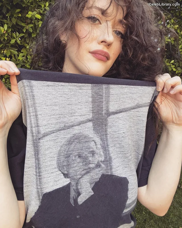 Kat Dennings photo 5 of 454