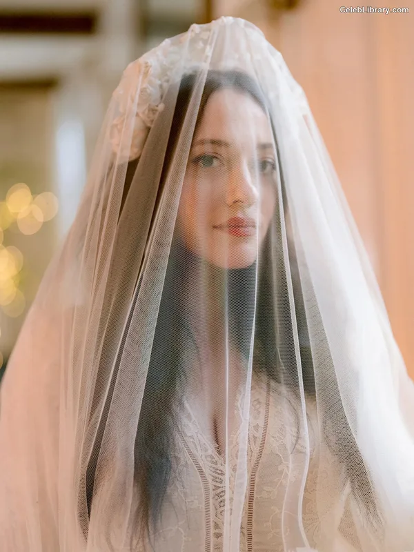 Kat Dennings photo 7 of 454
