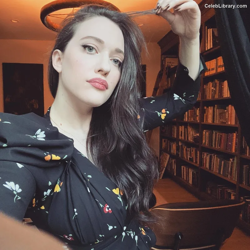 Kat Dennings photo 9 of 454