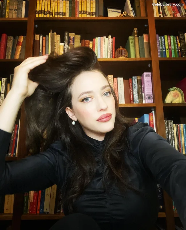 Kat Dennings photo 24 of 454