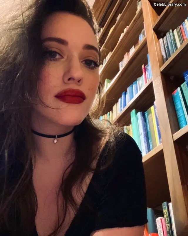 Kat Dennings photo 11 of 454