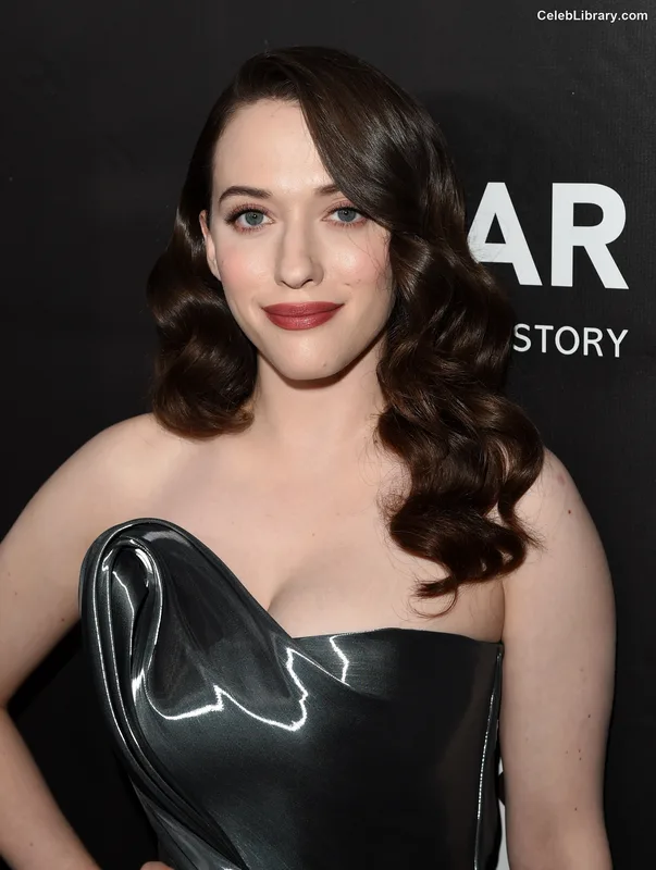 Kat Dennings photo 9 of 454
