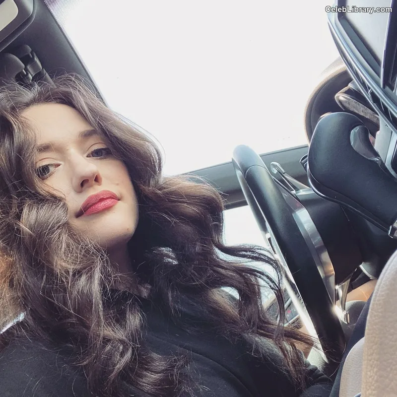 Kat Dennings photo 22 of 454