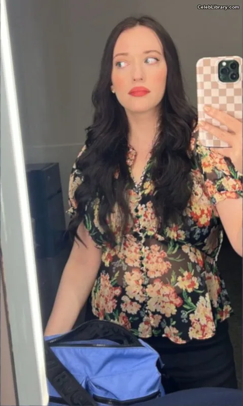 Kat Dennings photo 8 of 454