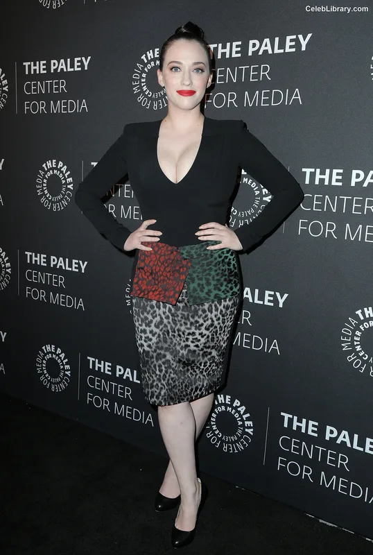 Kat Dennings photo 1 of 454