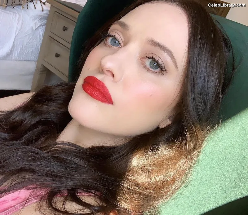 Kat Dennings photo 14 of 454