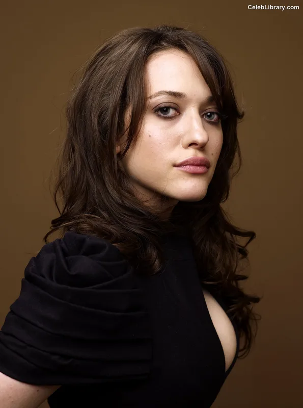 Kat Dennings photo 13 of 454