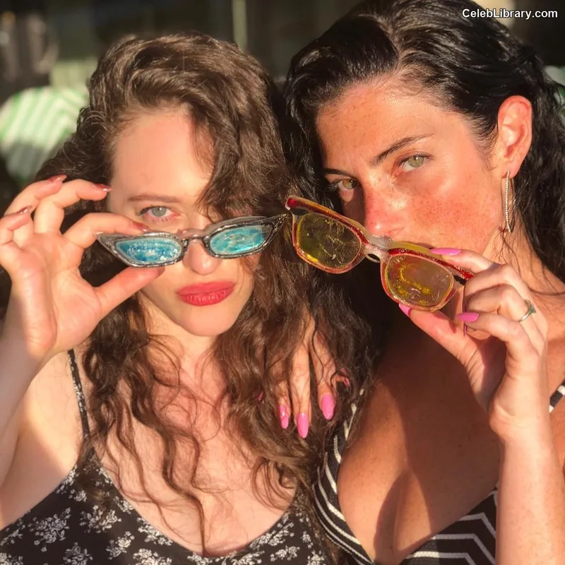 Kat Dennings photo 14 of 454