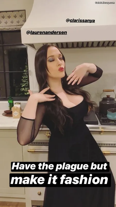 Kat Dennings photo 2 of 454