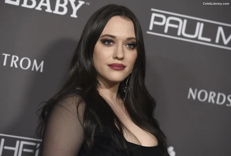 Kat Dennings photo 24 of 454