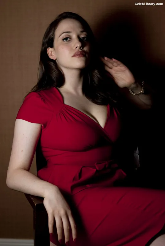 Kat Dennings photo 6 of 454