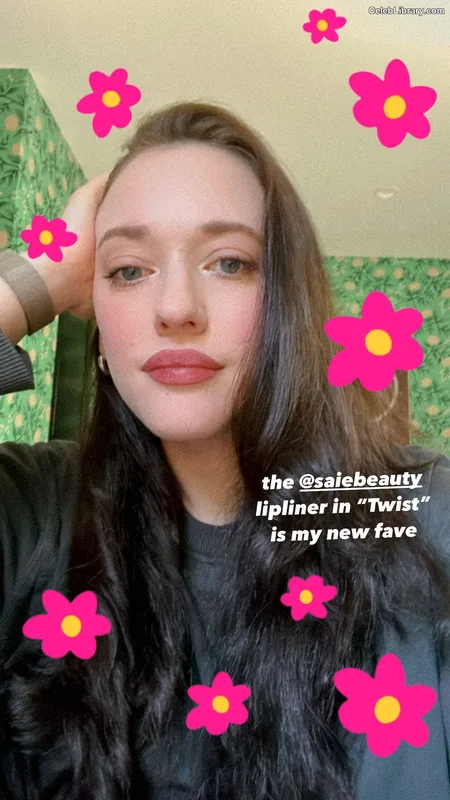 Kat Dennings photo 9 of 454