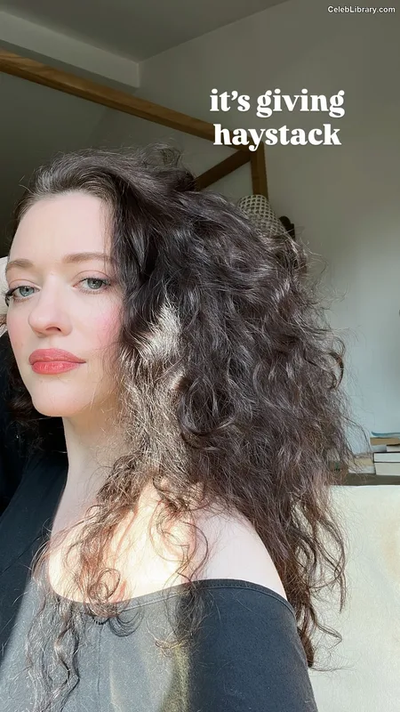 Kat Dennings photo 14 of 454