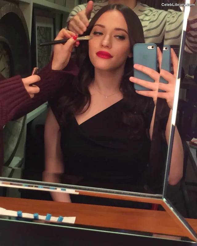 Kat Dennings photo 19 of 454