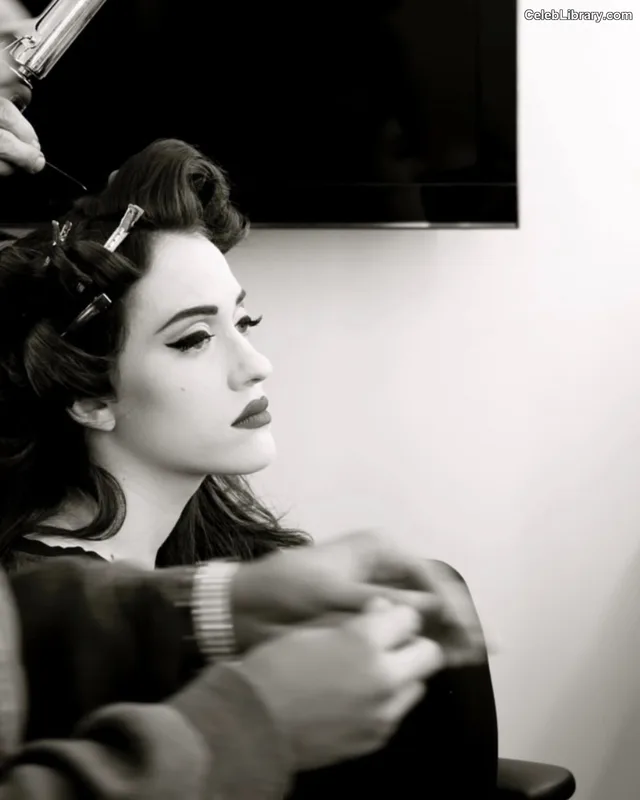 Kat Dennings photo 21 of 454