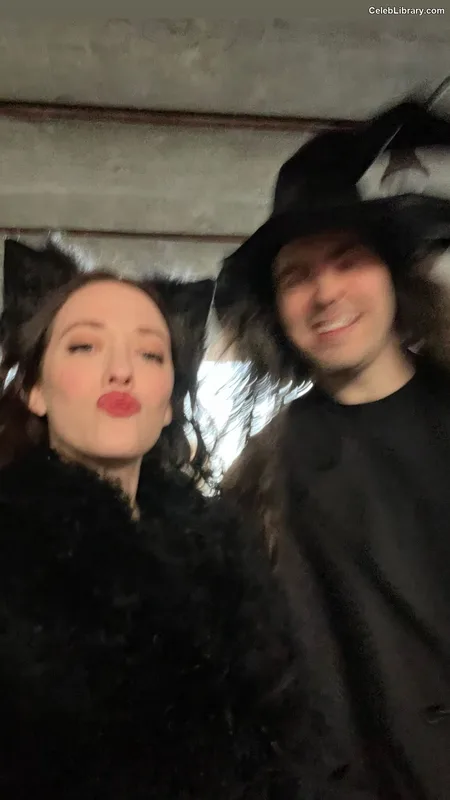 Kat Dennings photo 22 of 454
