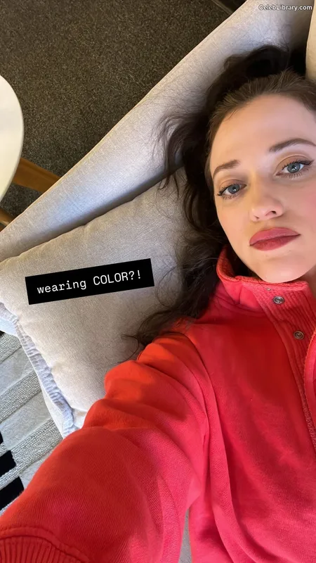 Kat Dennings photo 3 of 454