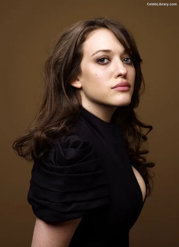 Kat Dennings photo 7 of 454