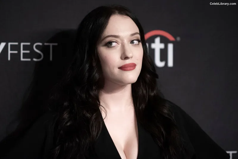 Kat Dennings photo 23 of 454