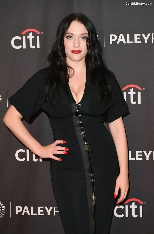 Kat Dennings photo 13 of 454