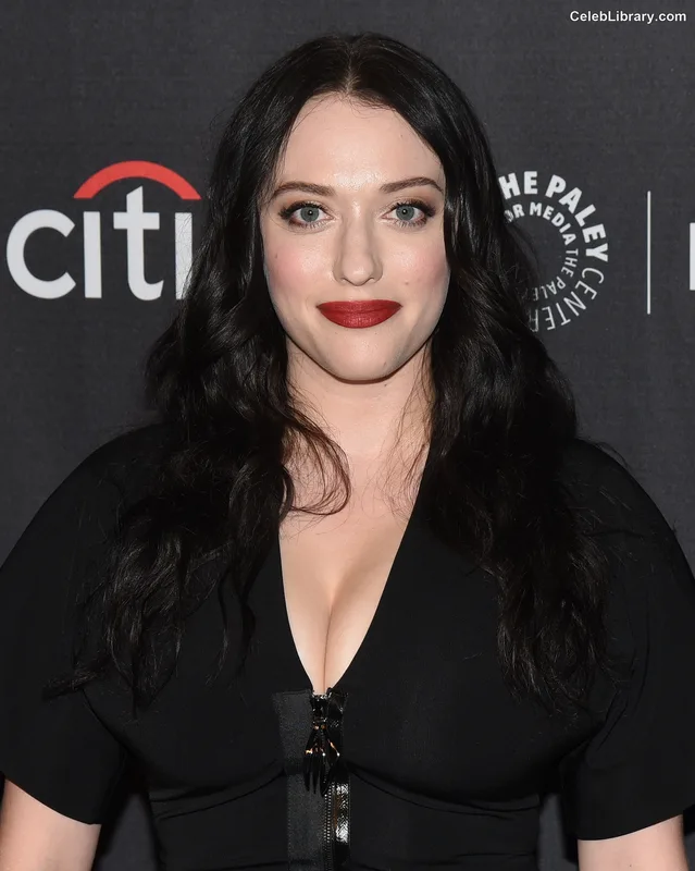 Kat Dennings photo 14 of 454
