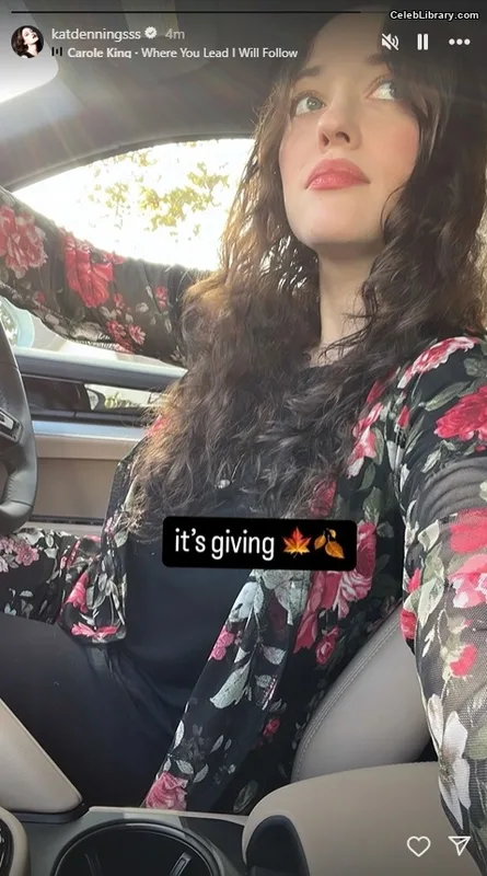 Kat Dennings photo 17 of 454