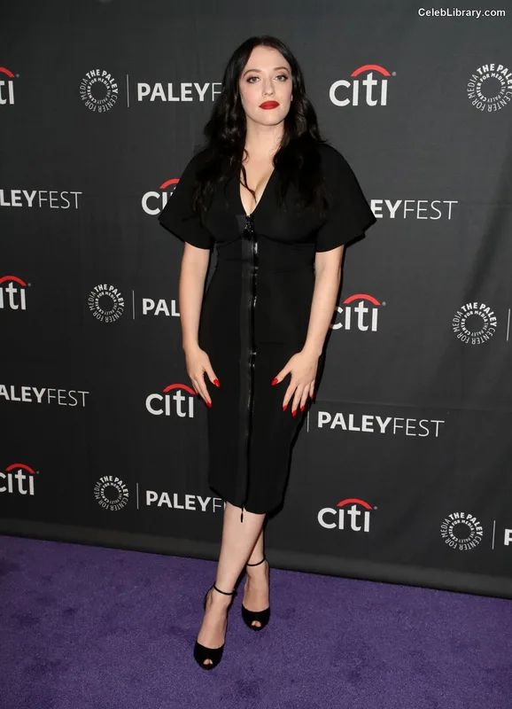 Kat Dennings photo 21 of 454