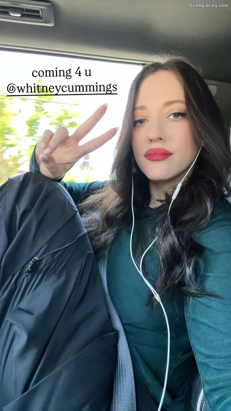 Kat Dennings photo 1 of 454