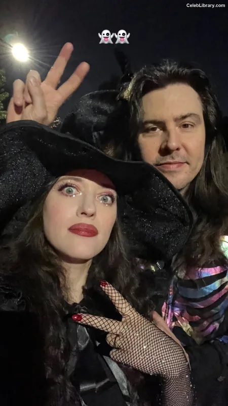 Kat Dennings photo 4 of 454