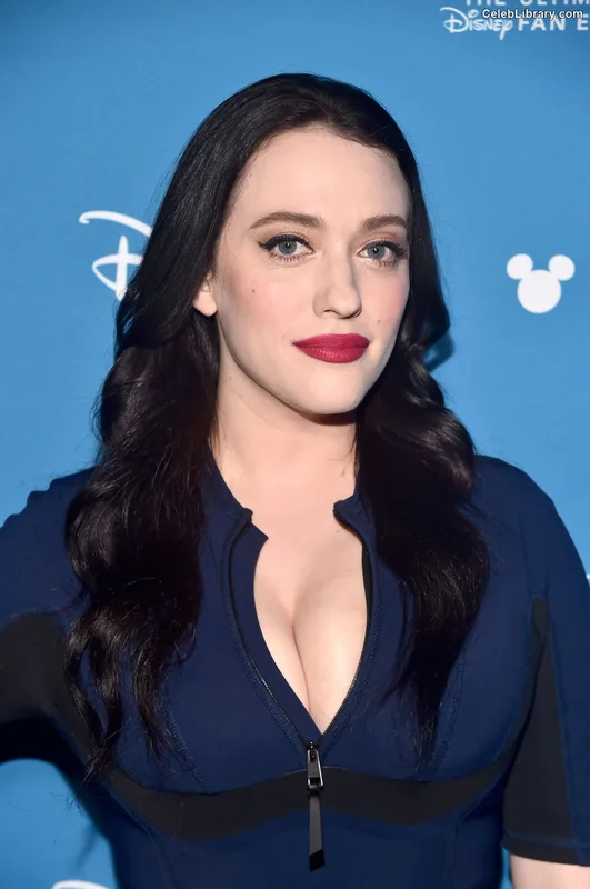 Kat Dennings photo 19 of 454