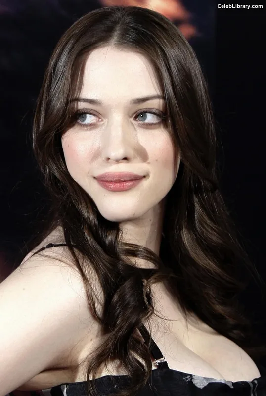 Kat Dennings photo 23 of 454