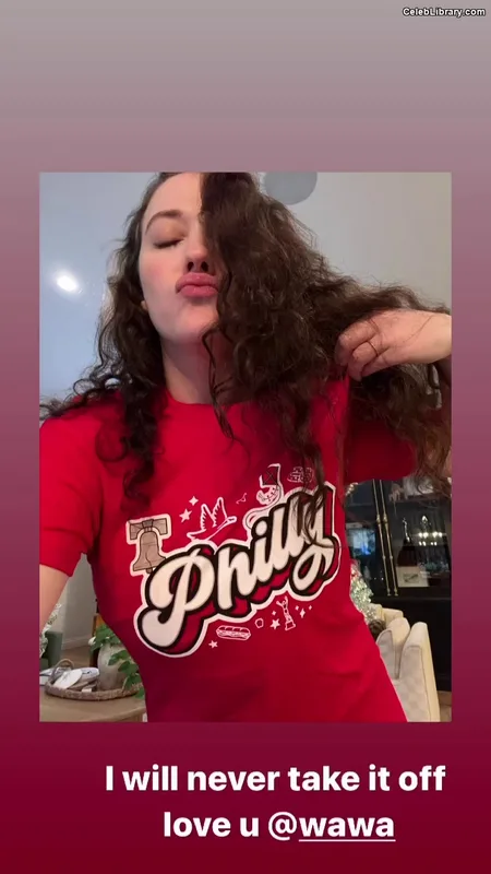 Kat Dennings photo 5 of 454