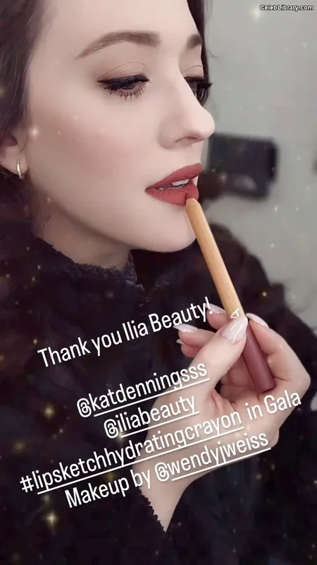 Kat Dennings photo 8 of 454