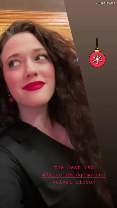Kat Dennings photo 9 of 454