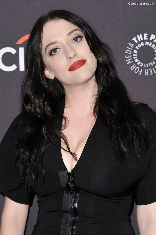 Kat Dennings photo 10 of 454