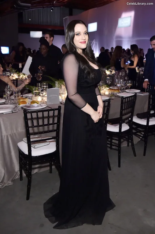 Kat Dennings photo 21 of 454