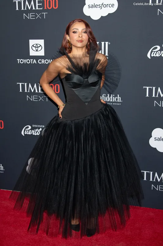 Kat Graham photo 21 of 95