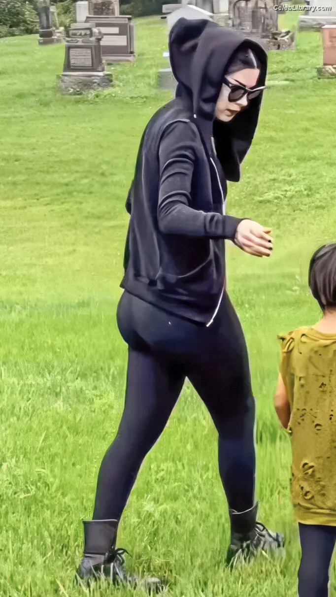 Kat Von D photo 8 of 74