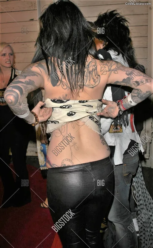 Kat Von D photo 1 of 75