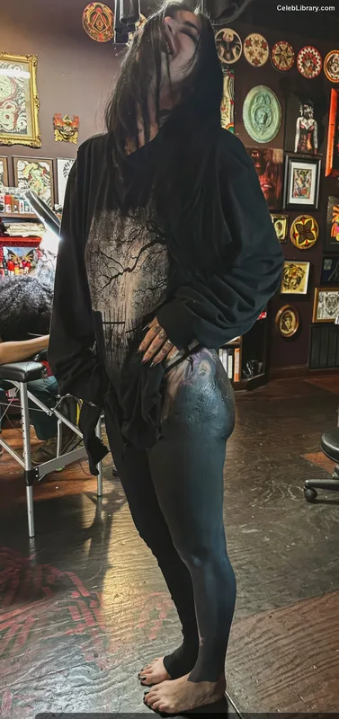 Kat Von D photo 3 of 75