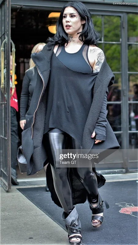 Kat Von D photo 17 of 75