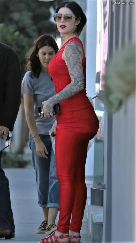 Kat Von D photo 9 of 75