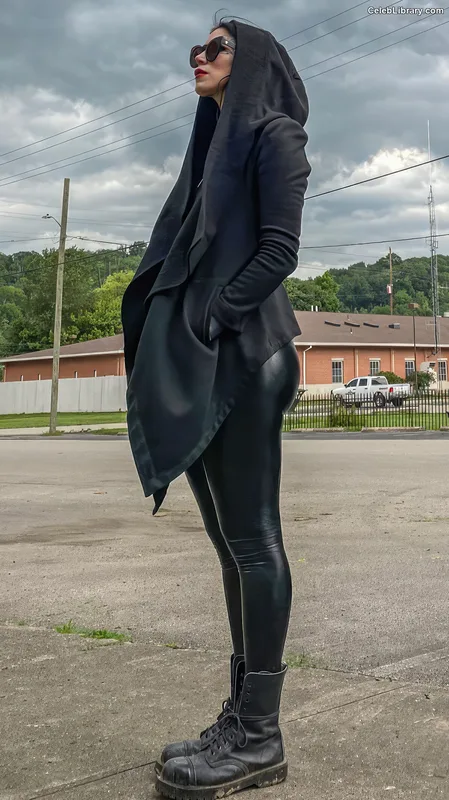 Kat Von D photo 22 of 75