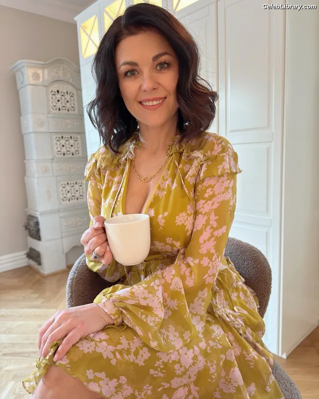 Katarzyna Cichopek photo 2 of 61