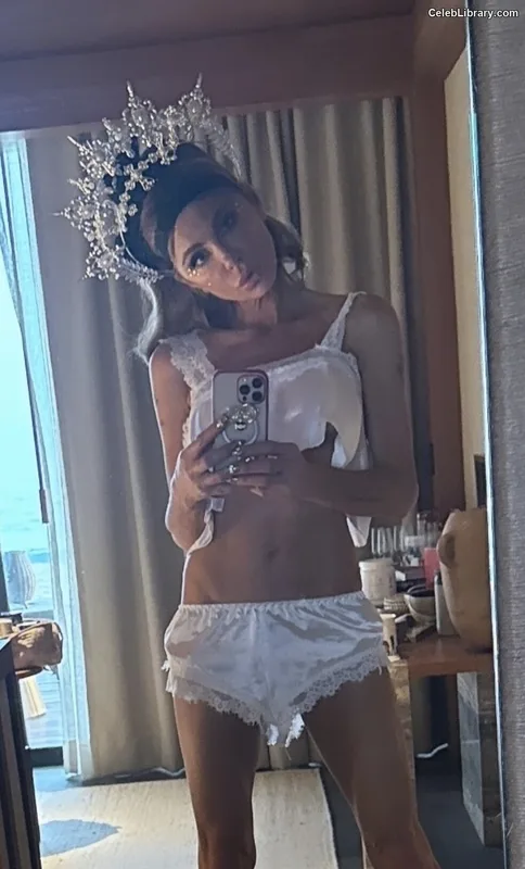Kate Beckinsale photo 14 of 580