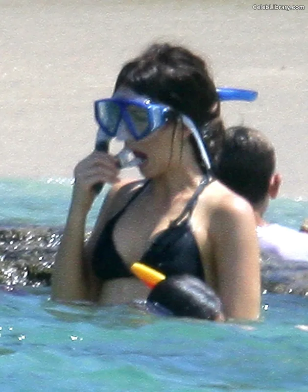 Kate Beckinsale photo 15 of 580