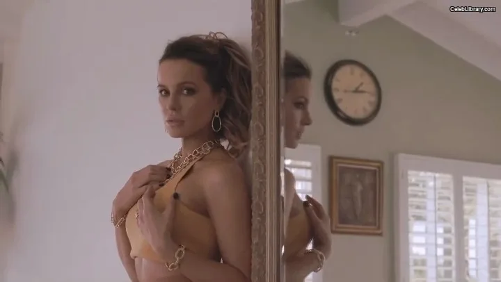 Kate Beckinsale photo 22 of 580