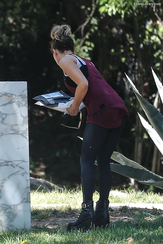 Kate Beckinsale photo 24 of 580